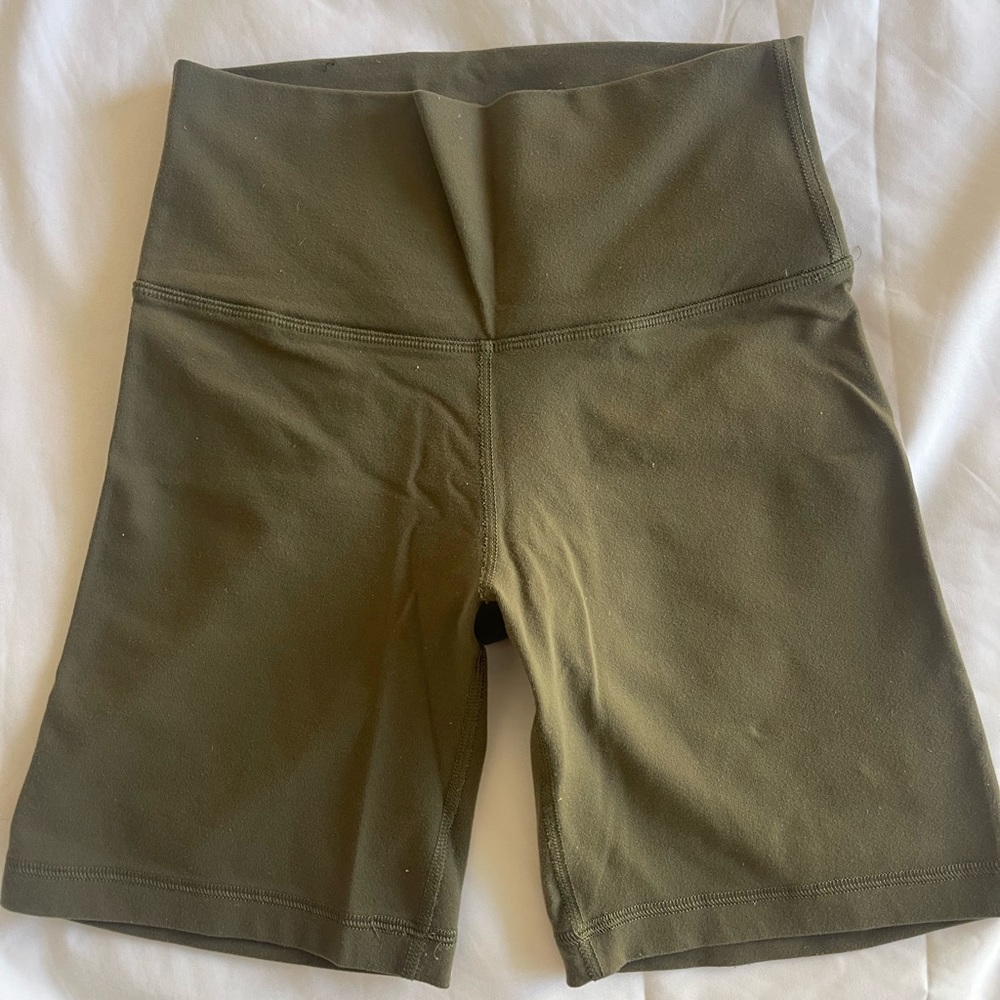 TNA CHEEKY 7” SHORTS